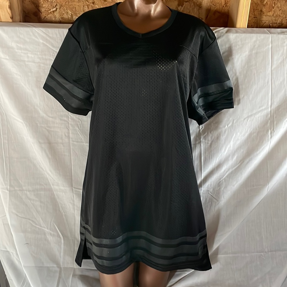 NWT Theo s/s Longline Jersey
